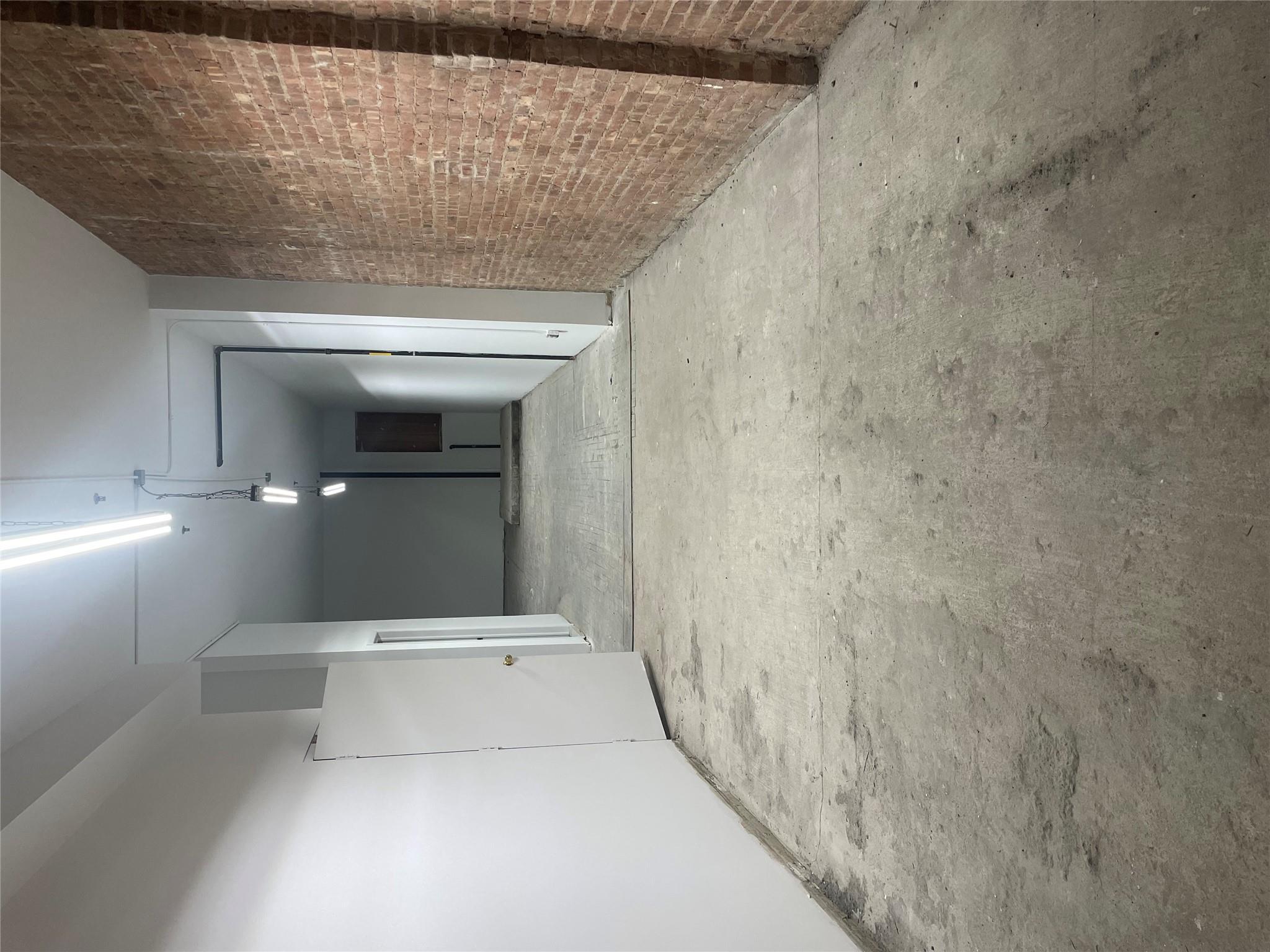 Commercial Lease Laguardia  Manhattan, NY 10012, MLS-H6323512-10