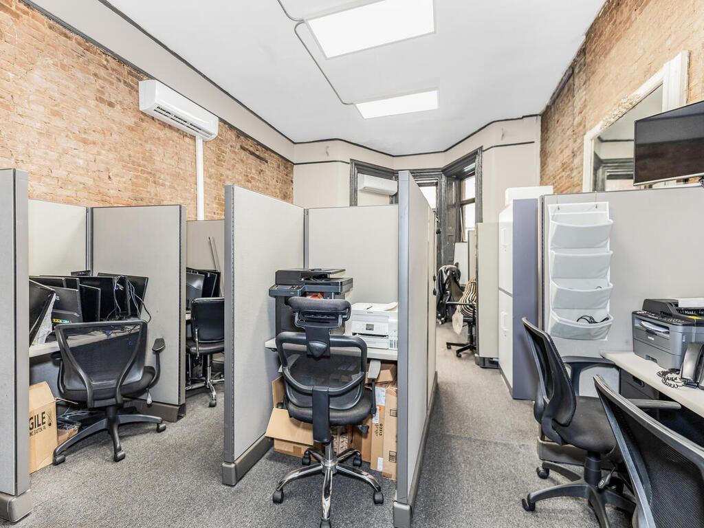 Commercial Sale 39th  Manhattan, NY 10016, MLS-H6324022-12