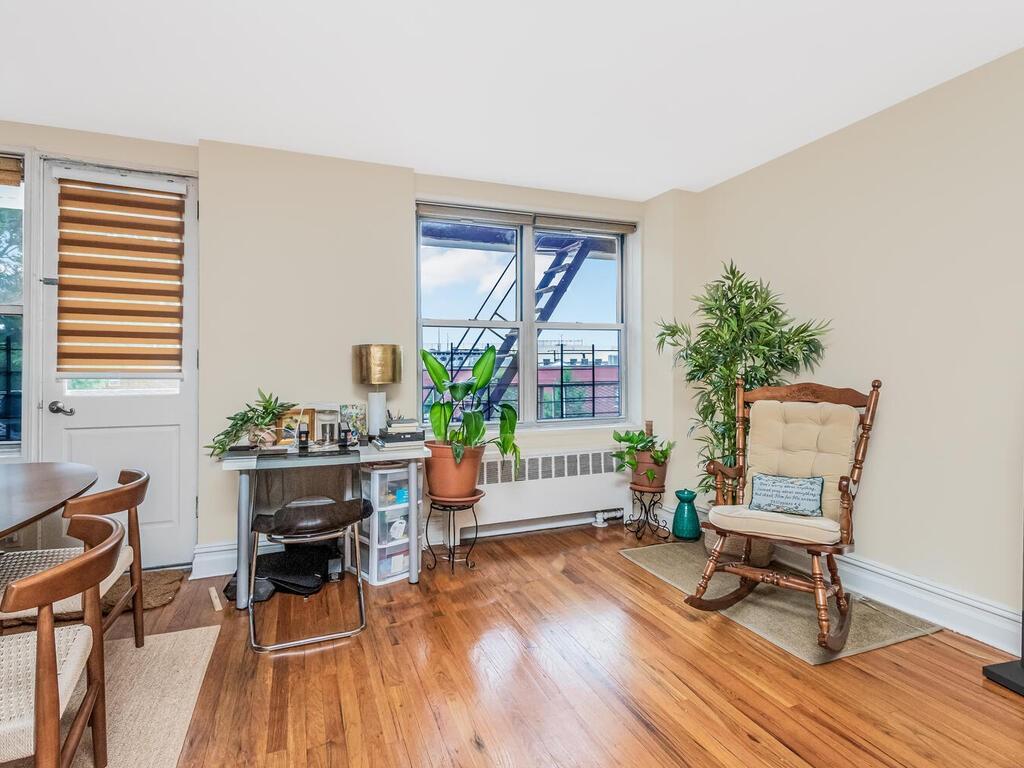 Coop Grand Concourse  Bronx, NY 10468, MLS-H6324181-4