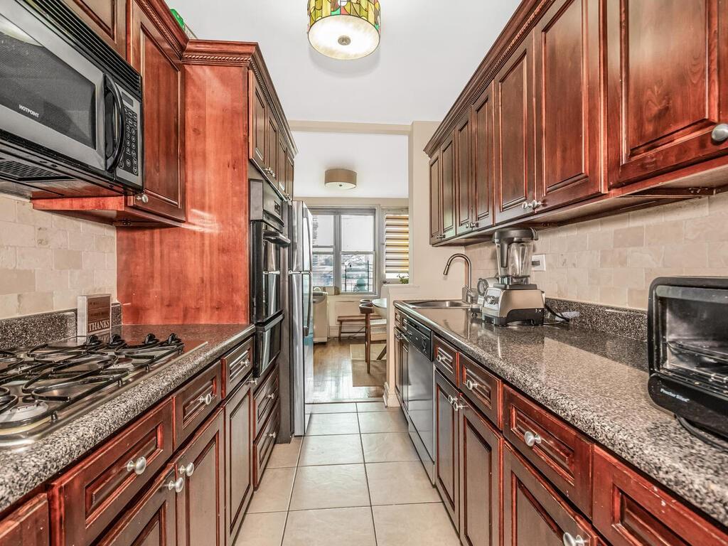Coop Grand Concourse  Bronx, NY 10468, MLS-H6324181-8