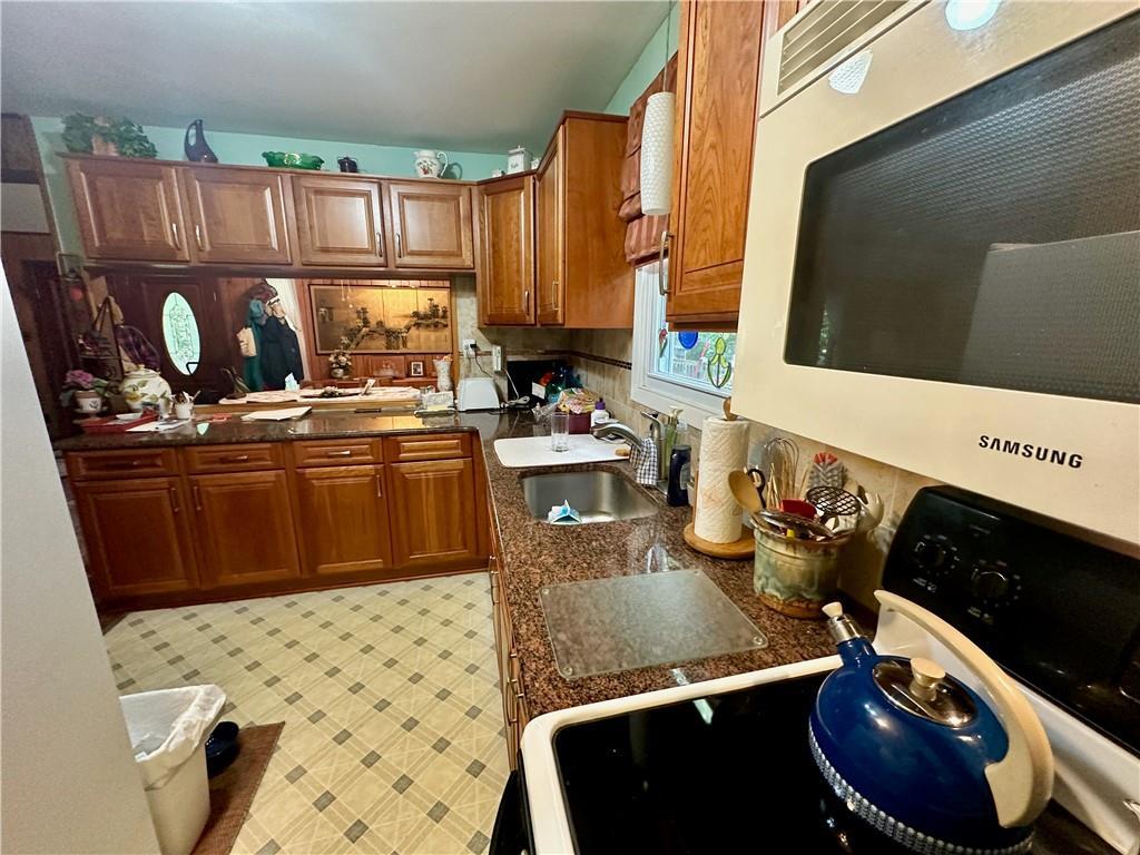 Single Family Swinging Bridge Estate  Sullivan County, NY 12701, MLS-H6324641-14