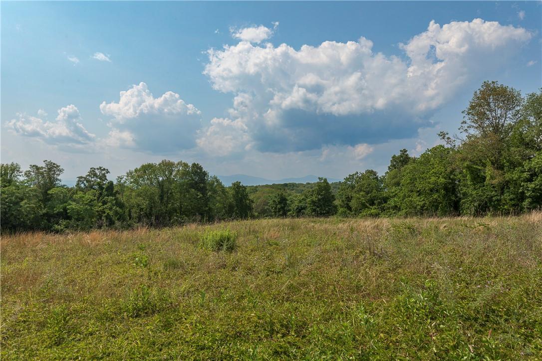 Single Family Sawmill  Dutchess County, NY 12571, MLS-H6324775-10