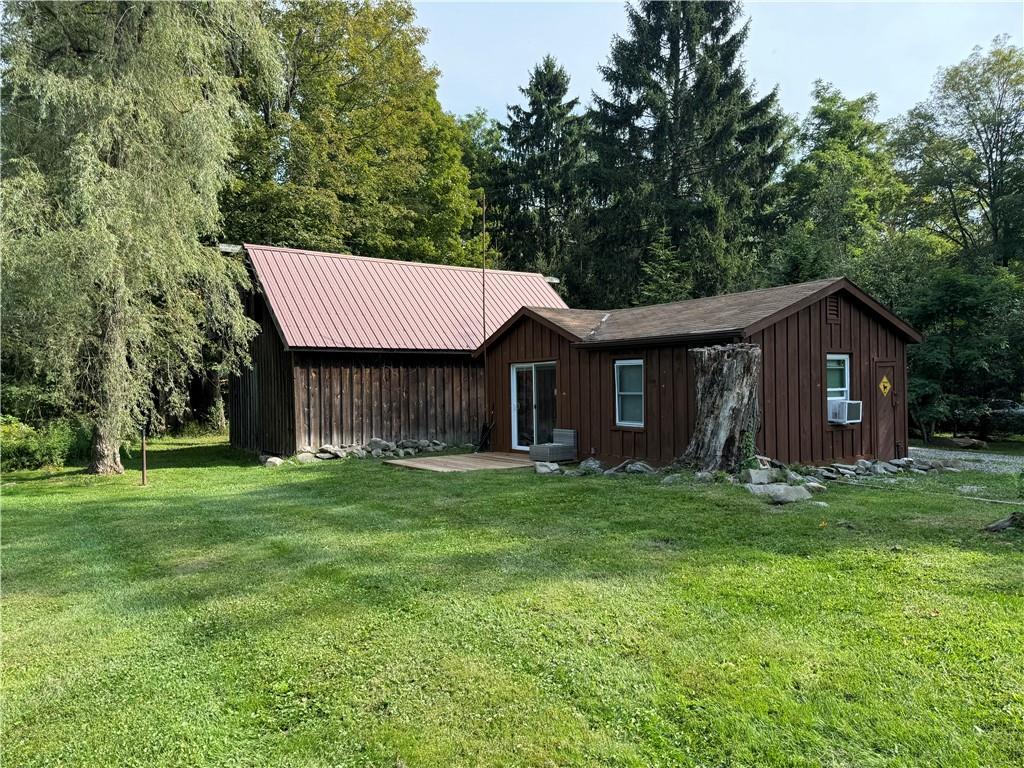 Single Family Decker  Dutchess County, NY 12581, MLS-H6324897-10