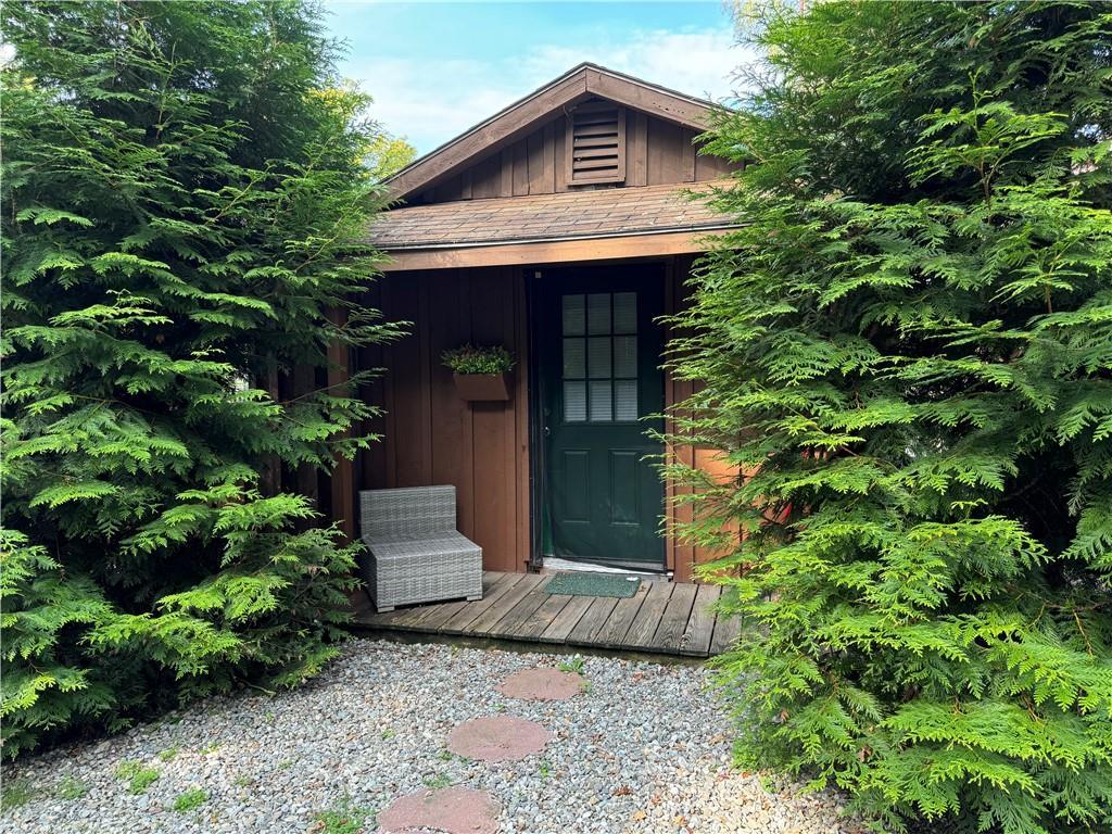 Single Family Decker  Dutchess County, NY 12581, MLS-H6324897-11