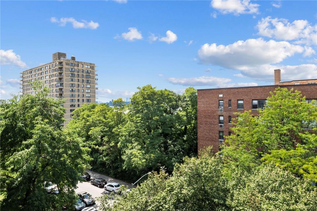 Coop Hudson Manor  Bronx, NY 10463, MLS-H6324954-6