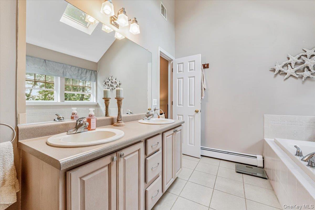 Single Family Carlisle  Orange County, NY 10930, MLS-H6325015-24