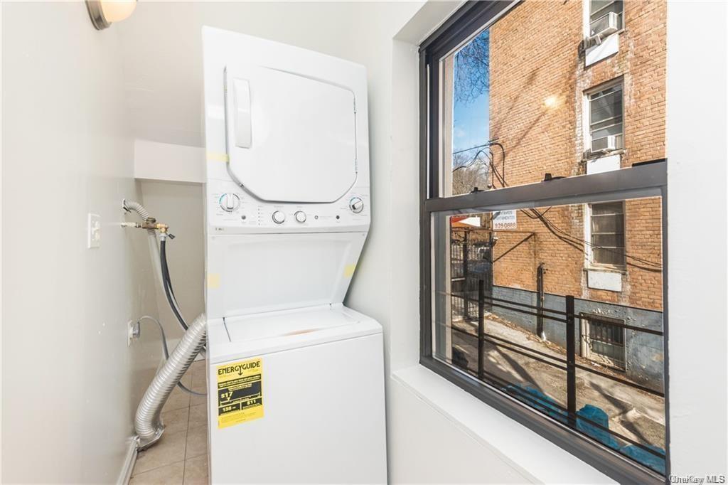 Single Family 260th  Bronx, NY 10471, MLS-H6325376-8