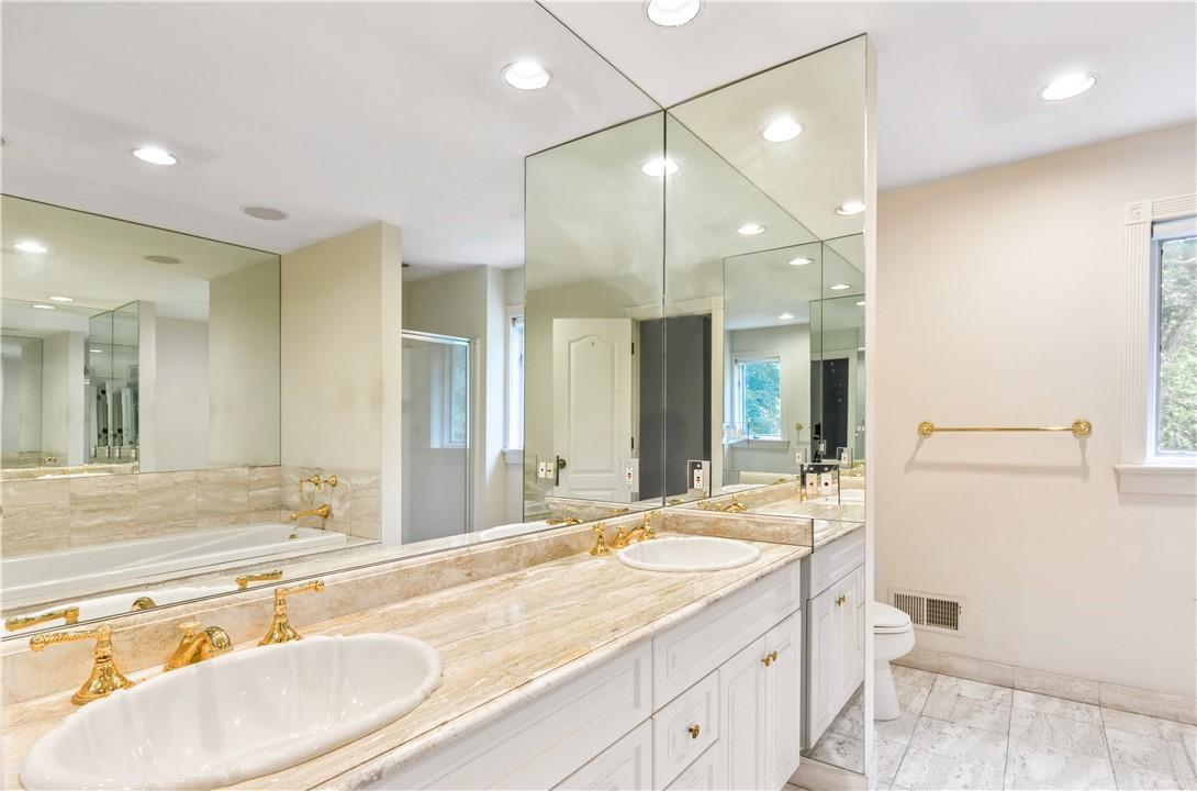 Single Family Love  Westchester County, NY 10528, MLS-H6325387-27