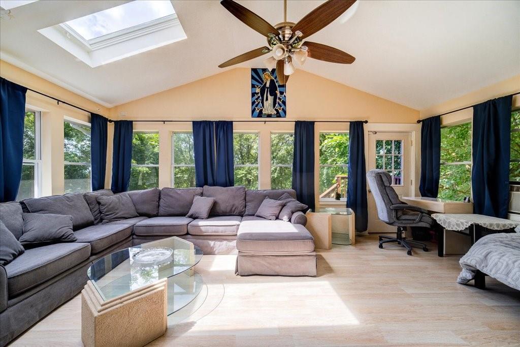 Single Family Hillview  Dutchess County, NY 12603, MLS-H6326006-20