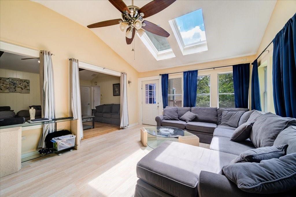 Single Family Hillview  Dutchess County, NY 12603, MLS-H6326006-21