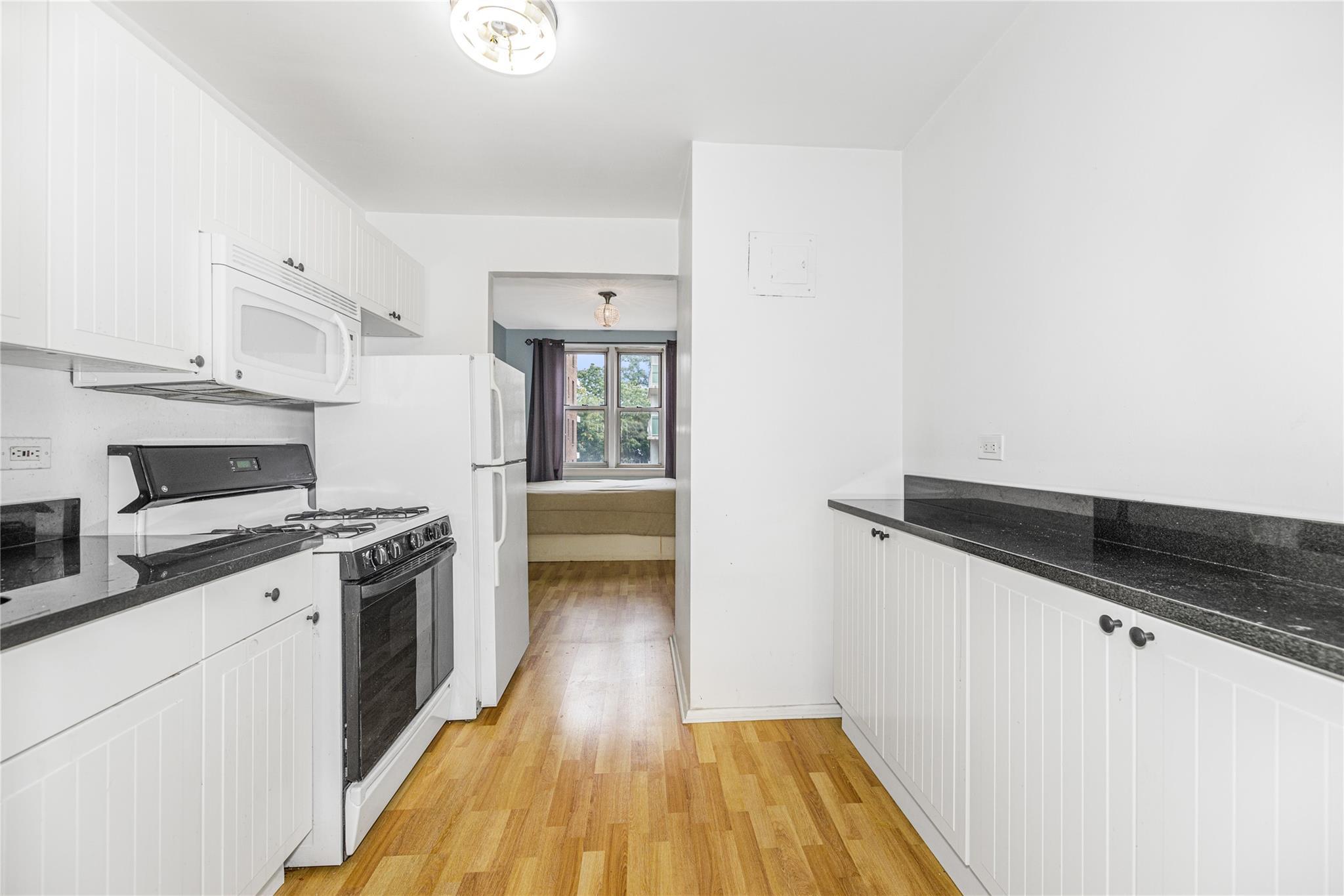 Coop Oxford  Bronx, NY 10463, MLS-H6326947-9