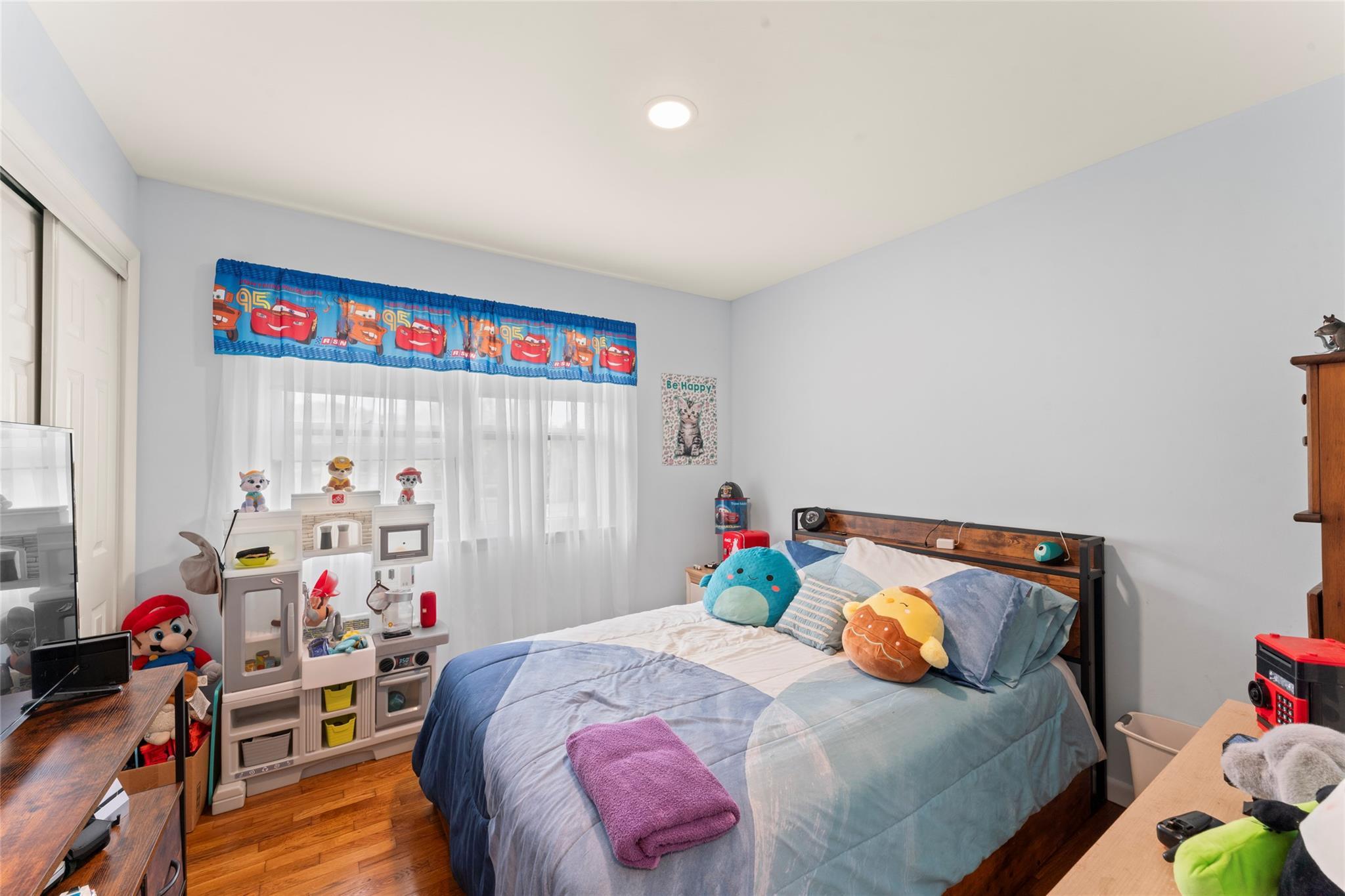 Single Family Riverside  Out Of Area, NY 06482, MLS-H6327054-14