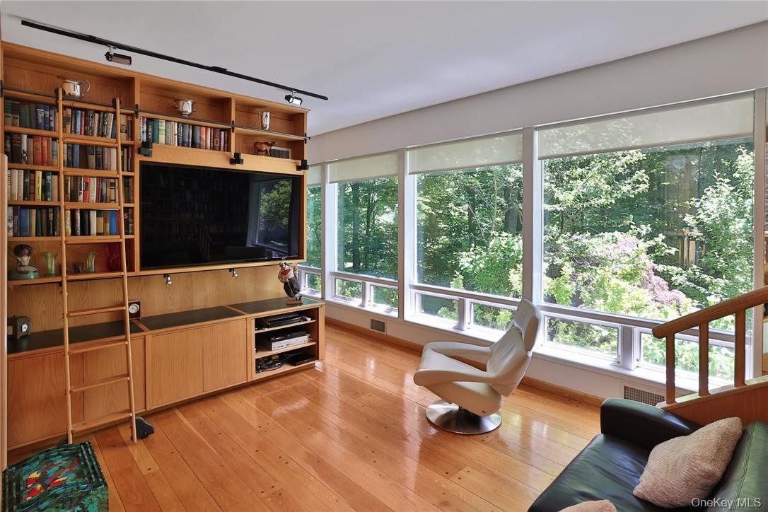 Single Family Deerfield Westchester County, NY 10543, MLS-H6327352-7