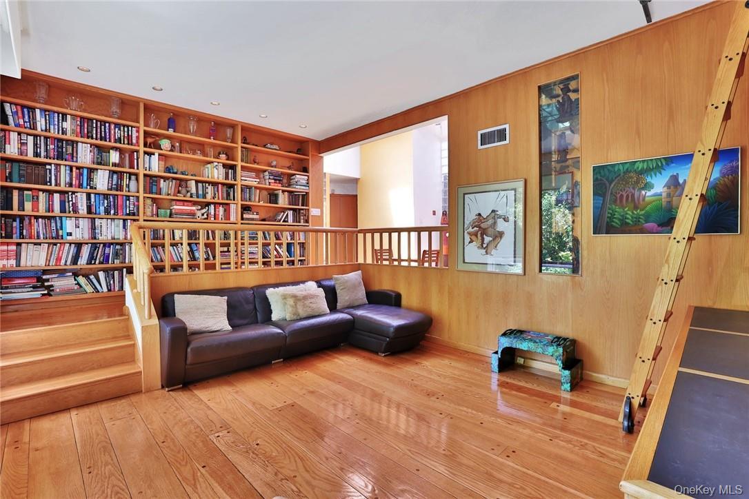 Single Family Deerfield Westchester County, NY 10543, MLS-H6327352-8