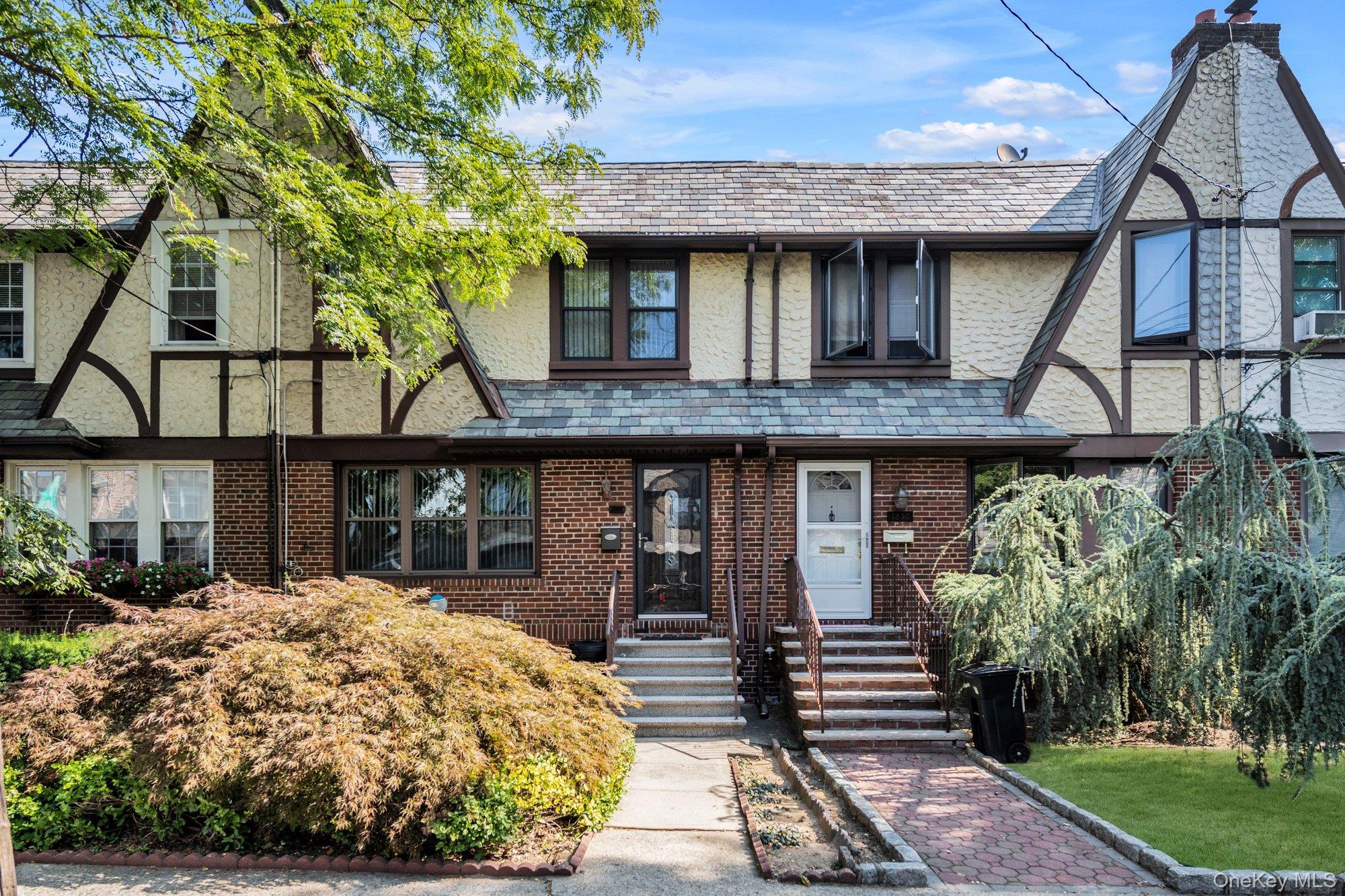 Single Family Narragansett Avenue  Bronx, NY 10461, MLS-H6328017-15