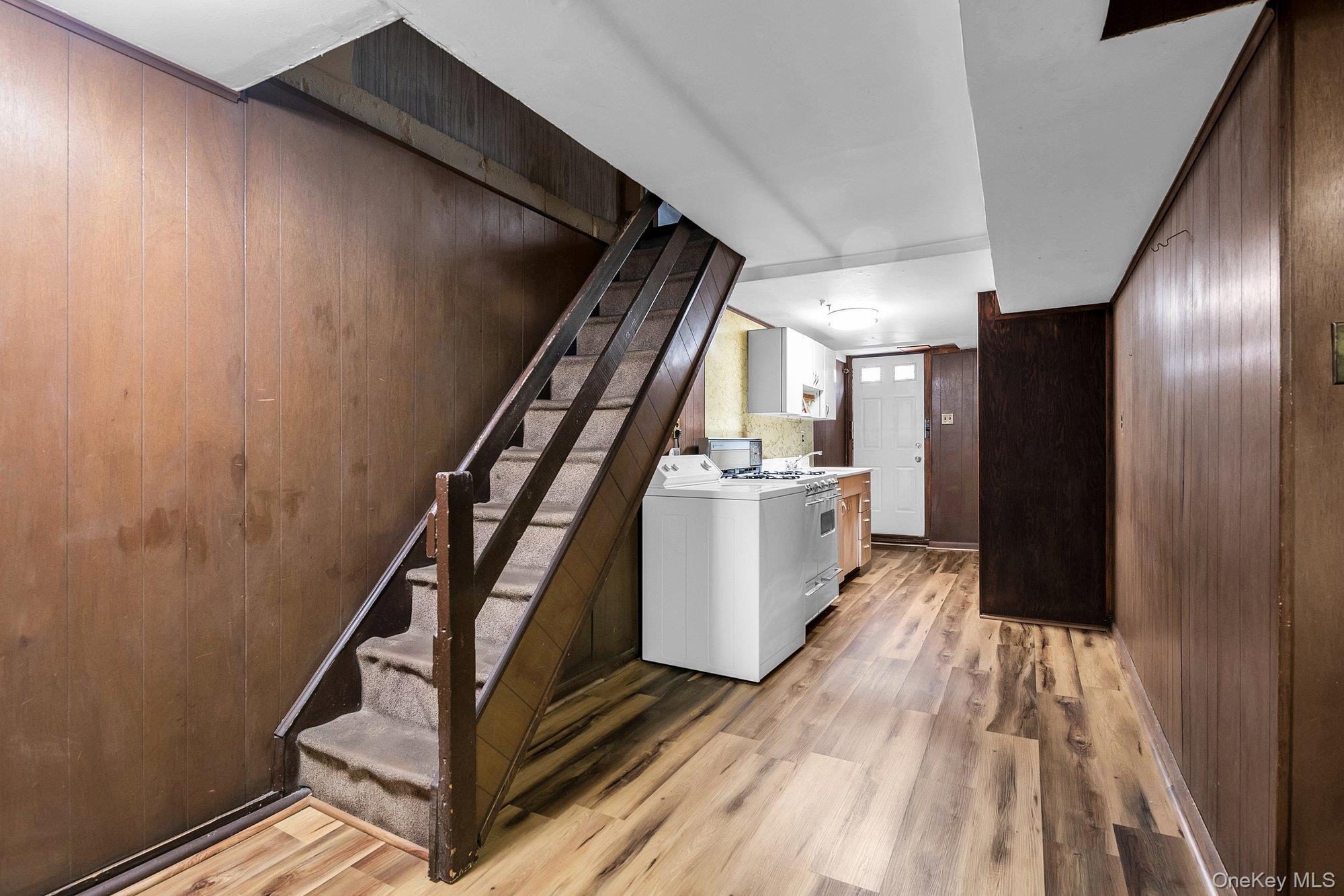 Single Family Narragansett Avenue  Bronx, NY 10461, MLS-H6328017-16