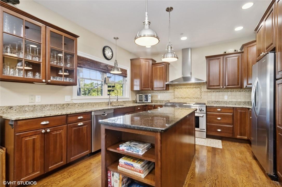 Single Family Belleford  Dutchess County, NY 12508, MLS-H6328309-14
