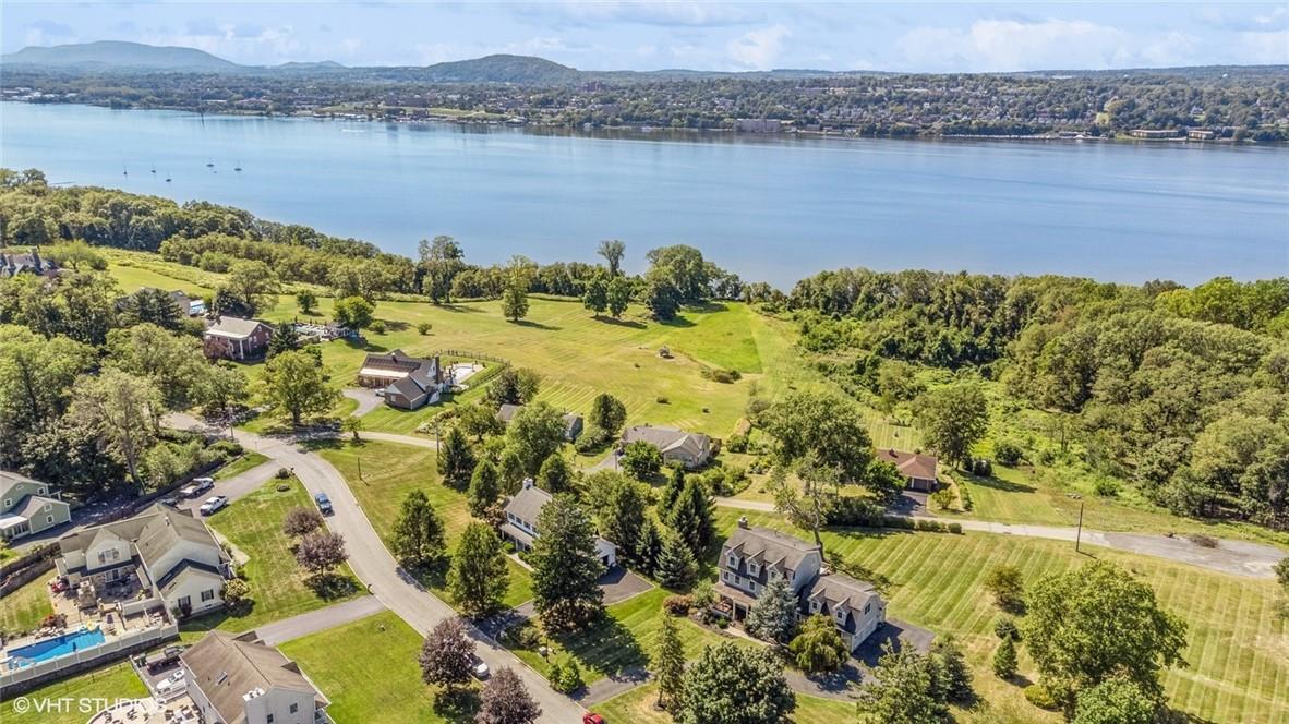 Single Family Belleford  Dutchess County, NY 12508, MLS-H6328309-32