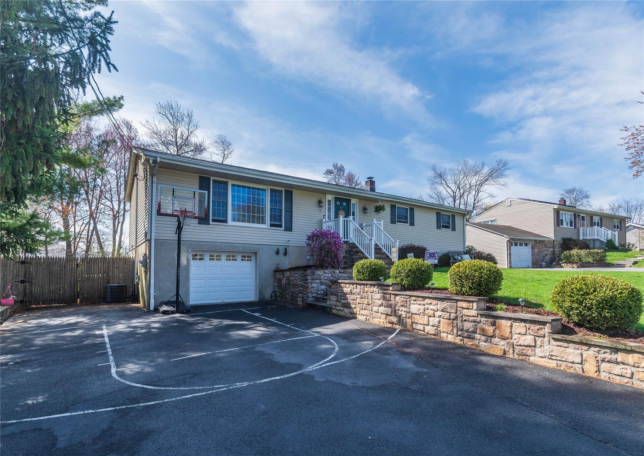 Single Family Tulip  Orange County, NY 10950, MLS-H6328360-2