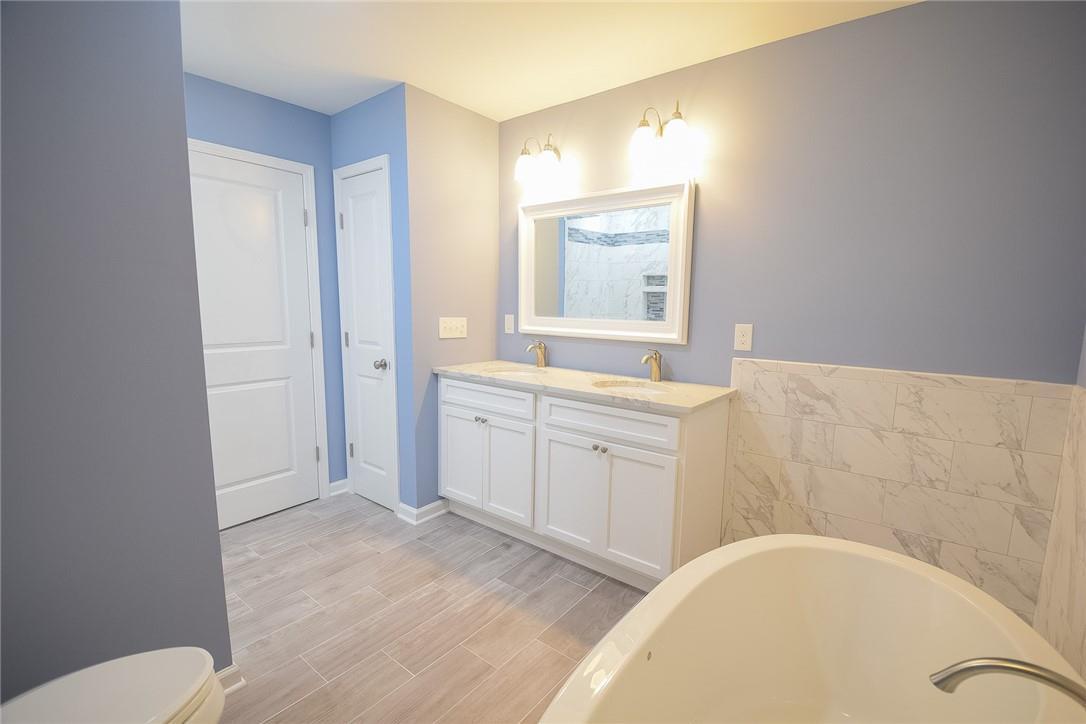 Single Family Old Forestburgh  Orange County, NY 12780, MLS-H6328595-15