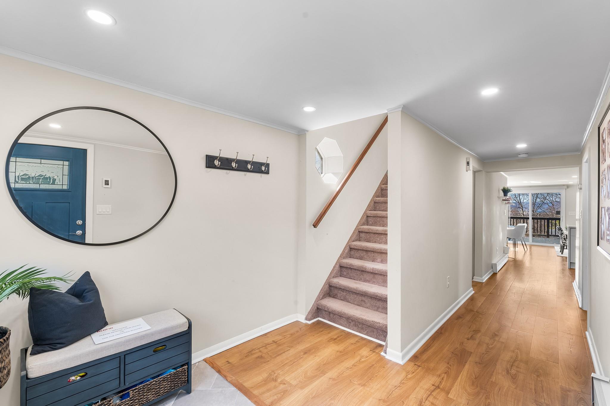 Single Family Old Albany Post  Westchester County, NY 10562, MLS-H6328929-13