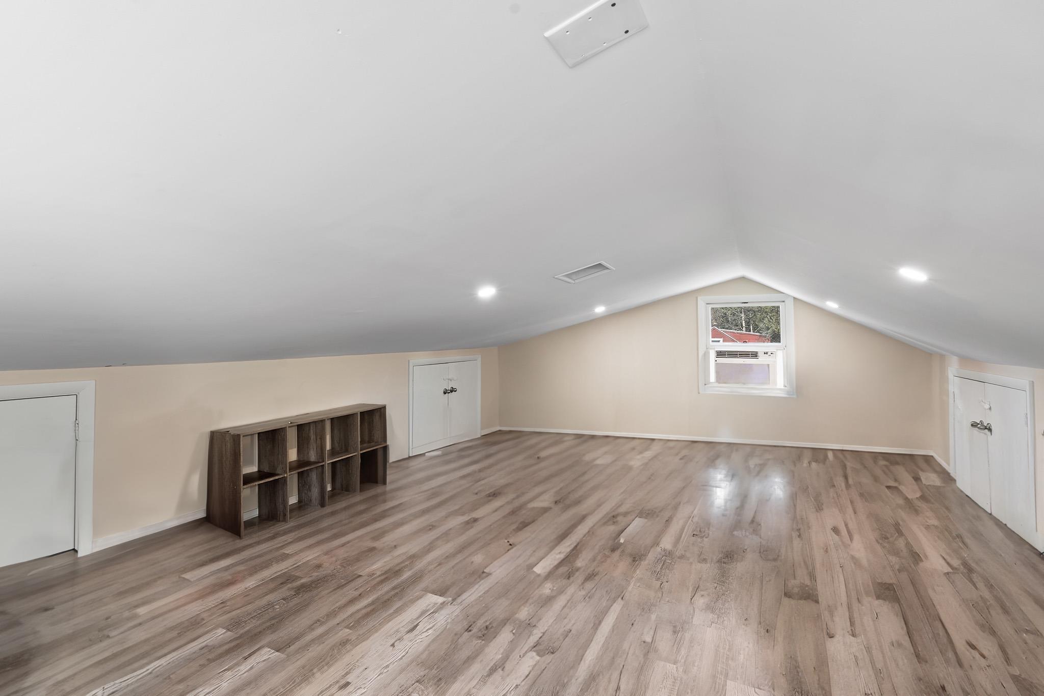 Single Family Old Albany Post  Westchester County, NY 10562, MLS-H6328929-14