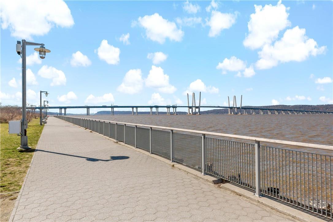 Condo Hudson View  Westchester County, NY 10591, MLS-H6328974-20