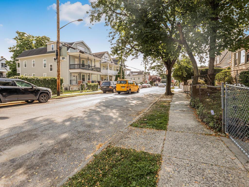 Single Family 2nd Westchester County, NY 10550, MLS-H6329025-18