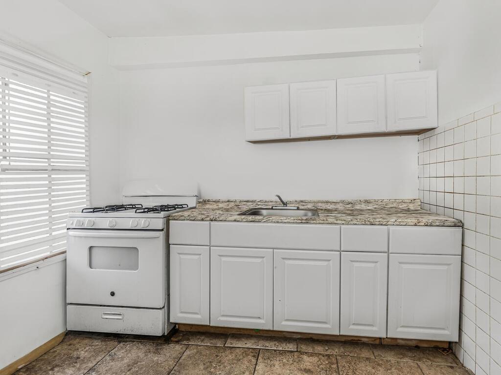 Single Family 2nd Westchester County, NY 10550, MLS-H6329025-29