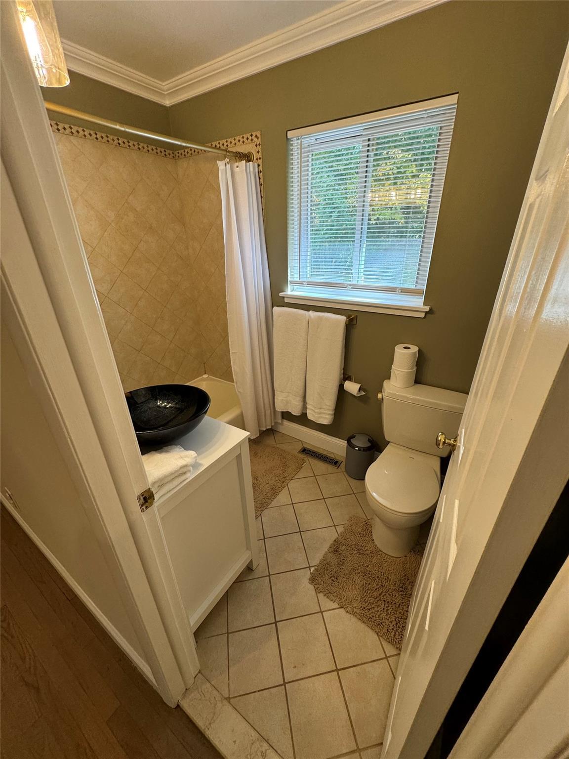 Single Family Somerstown  Westchester County, NY 10562, MLS-H6329083-12