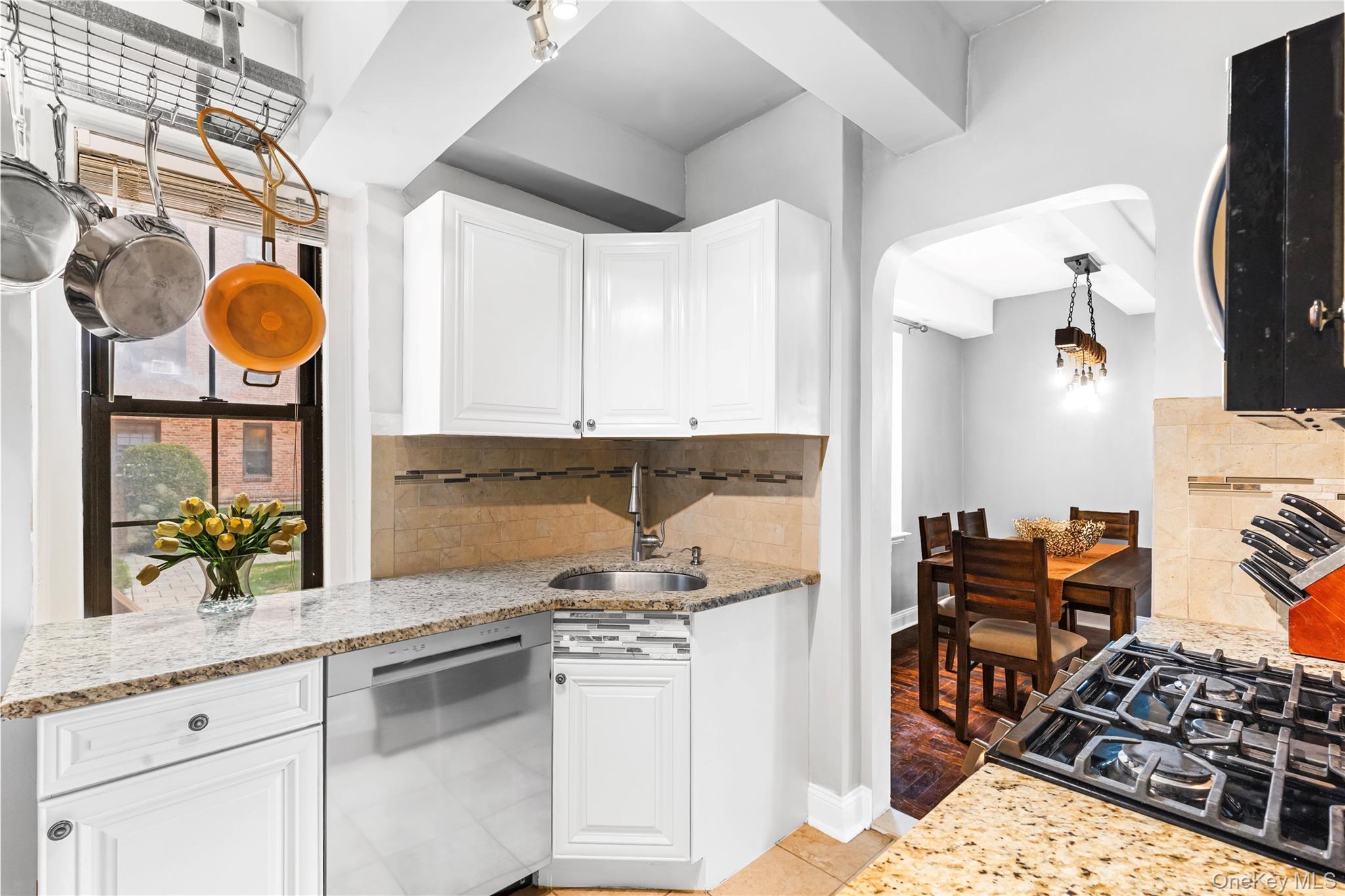 Coop Garth  Westchester County, NY 10583, MLS-H6329196-11