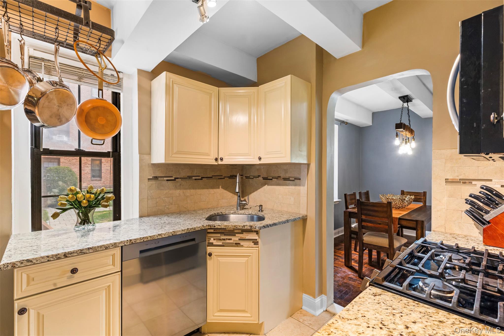 Coop Garth  Westchester County, NY 10583, MLS-H6329196-12