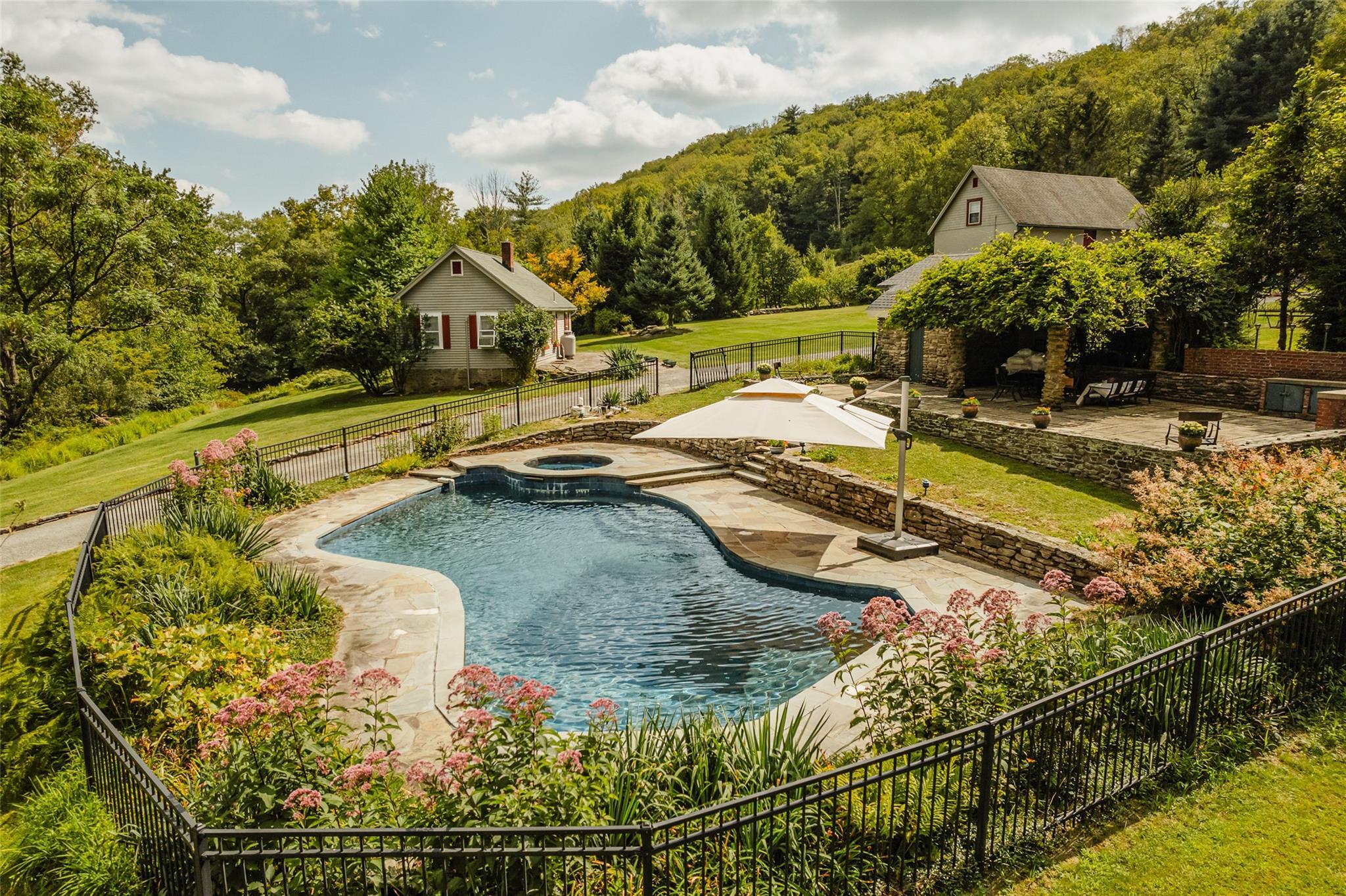 Single Family Painter Hill  Ulster County, NY 12483, MLS-H6329550-3