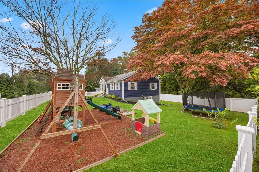 Single Family Hickory  Westchester County, NY 10598, MLS-H6330301-4