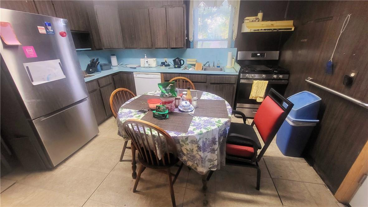 Single Family Mansion Street  Dutchess County, NY 12601, MLS-H6330596-10