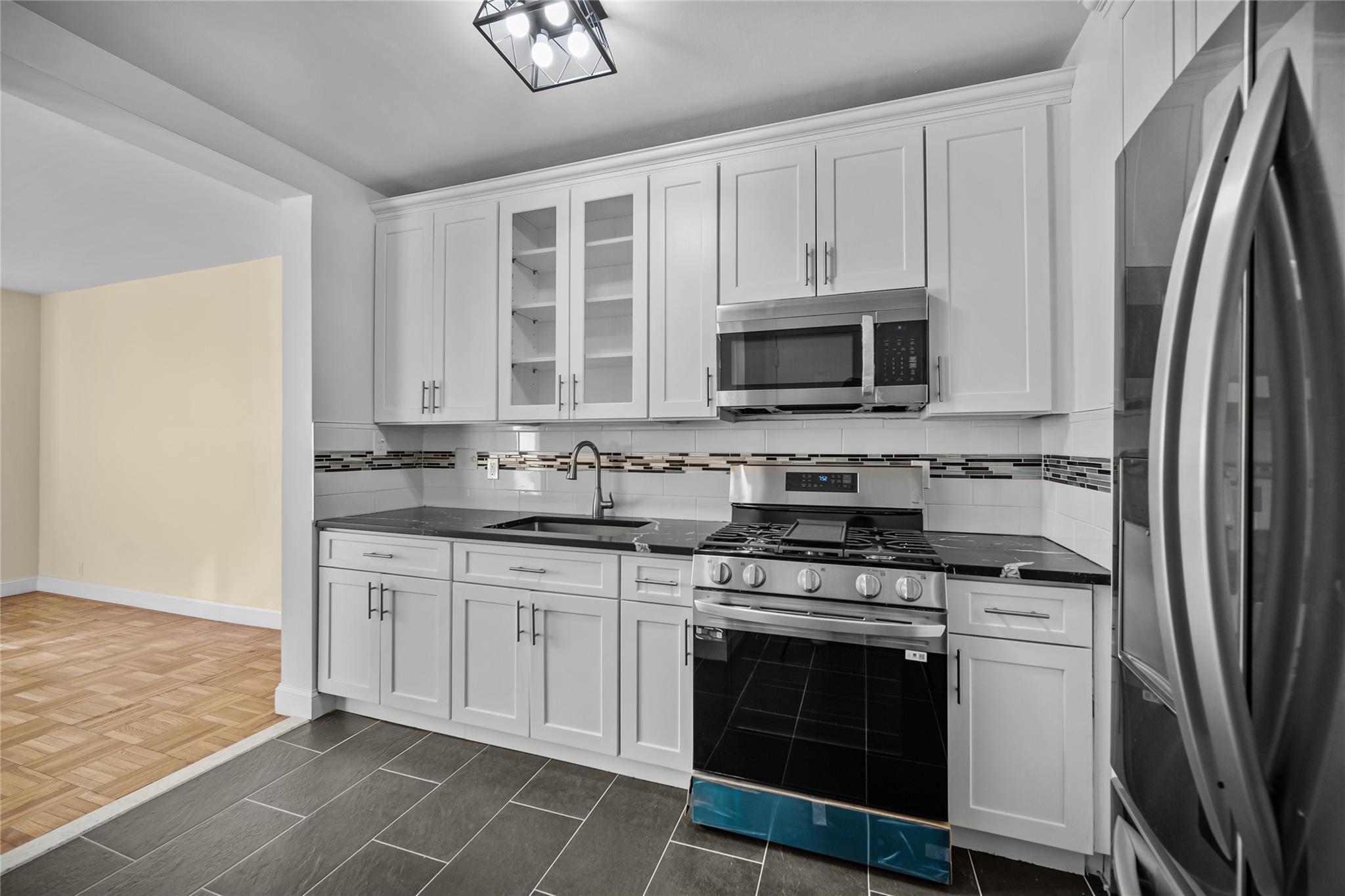 Coop Fordham Hill  Bronx, NY 10468, MLS-H6330597-9