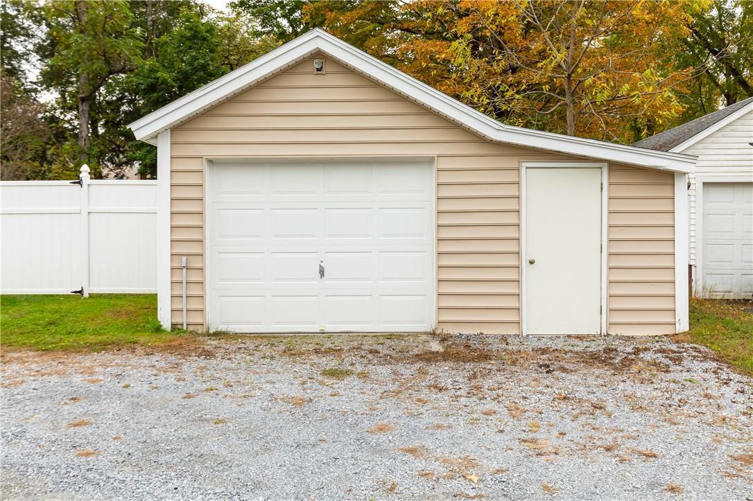 Single Family Midway  Dutchess County, NY 12501, MLS-H6330921-24