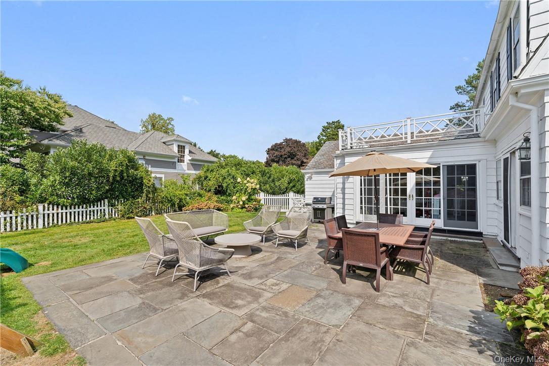 Single Family Secor Westchester County, NY 10583, MLS-H6331111-18