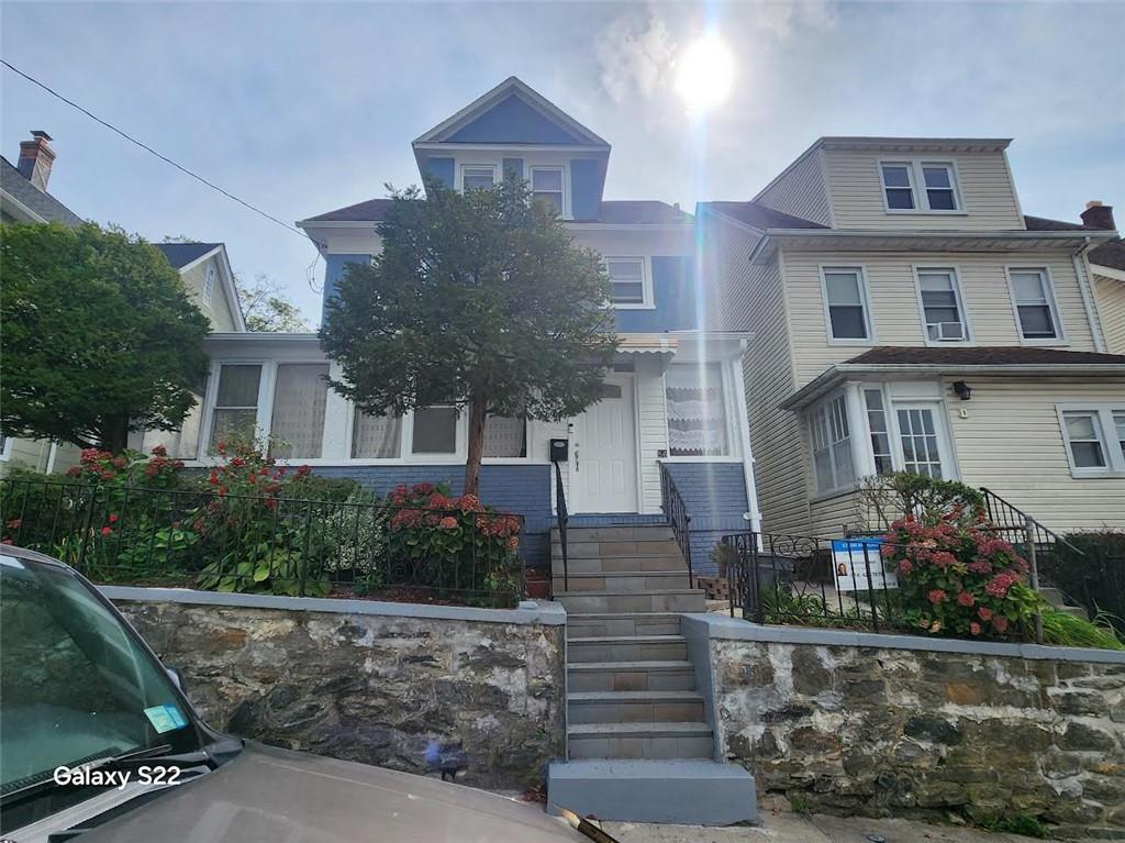 Single Family Woodbury  Westchester County, NY 10805, MLS-H6331166-2