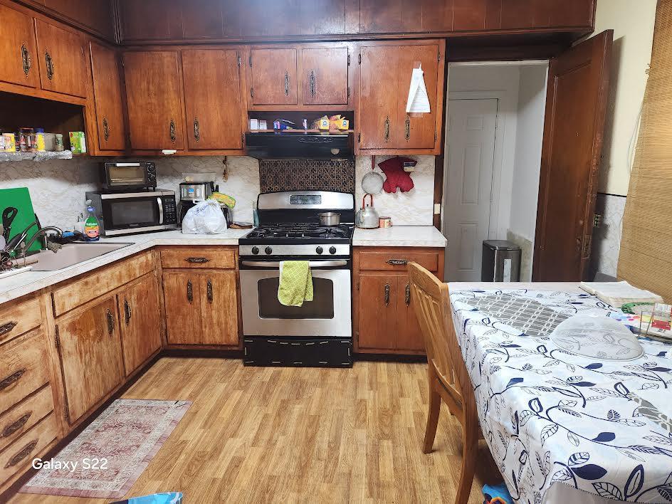 Single Family Woodbury  Westchester County, NY 10805, MLS-H6331166-8