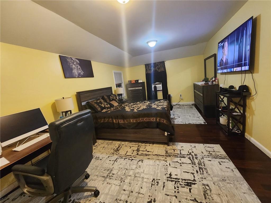 Single Family 119th  Queens, NY 11434, MLS-H6331351-22