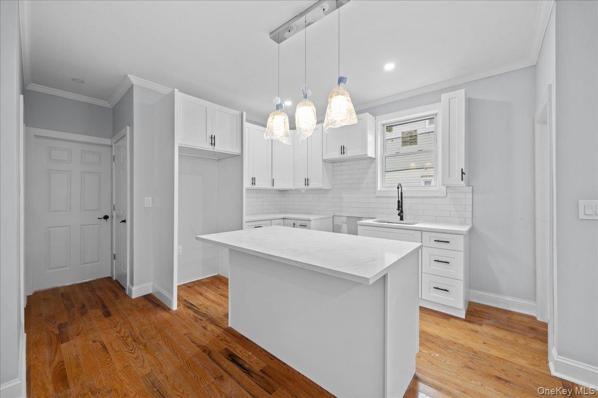 Single Family Van Nest Bronx, NY 10460, MLS-H6331391-11