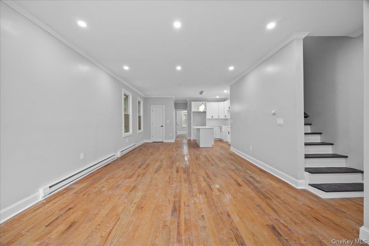 Single Family Van Nest Bronx, NY 10460, MLS-H6331391-7