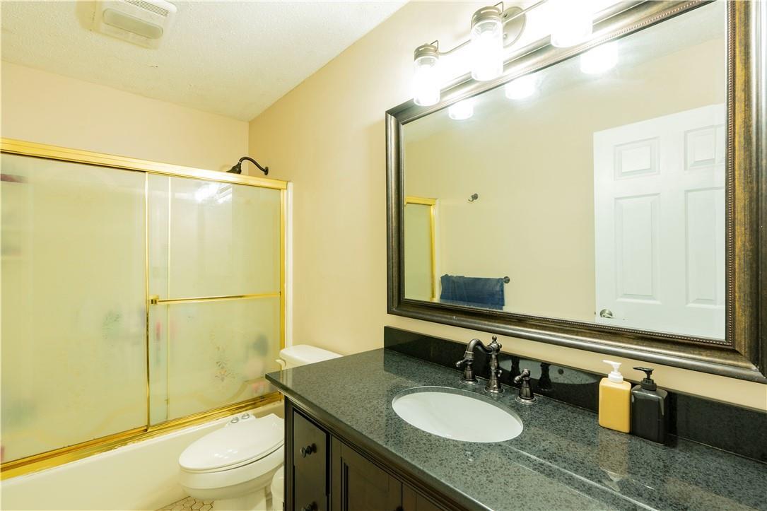 Single Family Bower  Dutchess County, NY 12603, MLS-H6331629-21