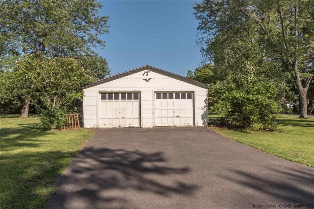 Single Family Grove  Ulster County, NY 12486, MLS-H6331691-32