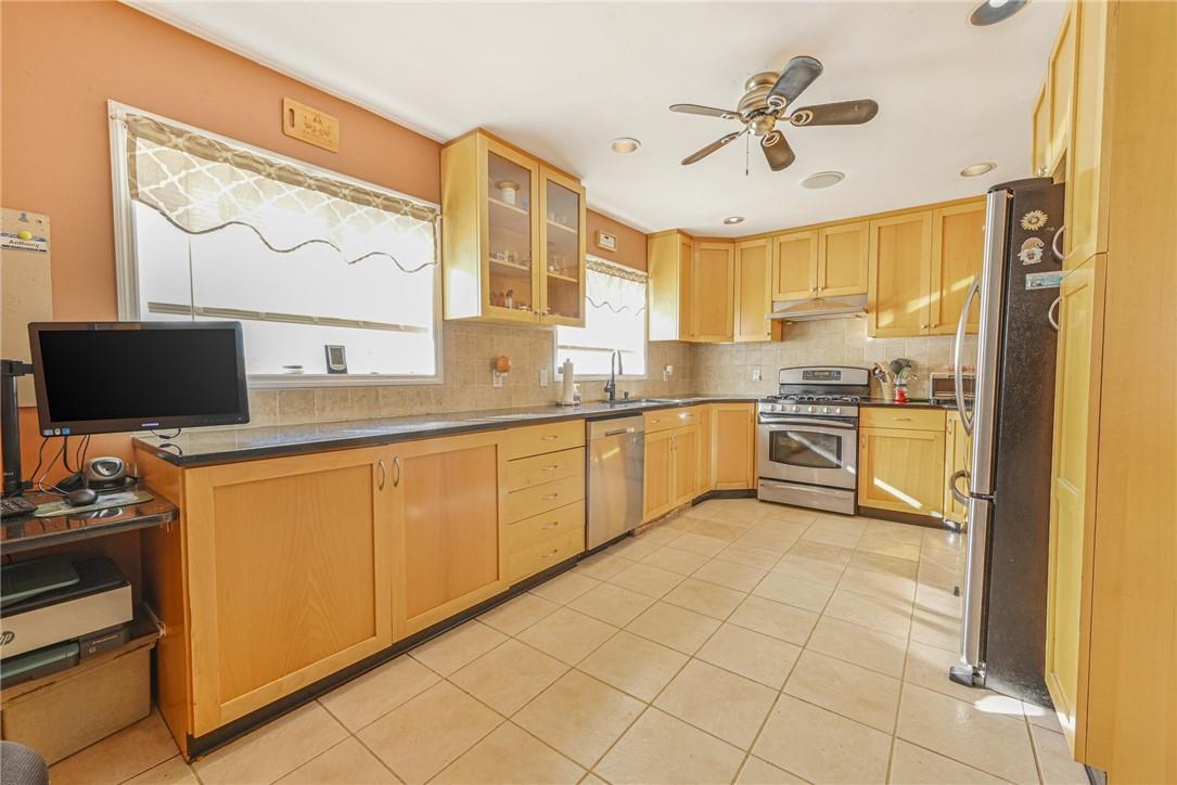 Single Family Glennon  Bronx, NY 10465, MLS-H6331864-12