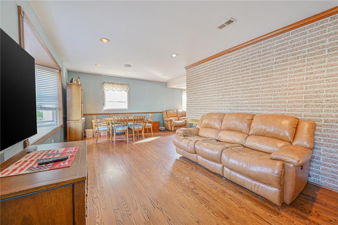 Single Family Glennon  Bronx, NY 10465, MLS-H6331864-15