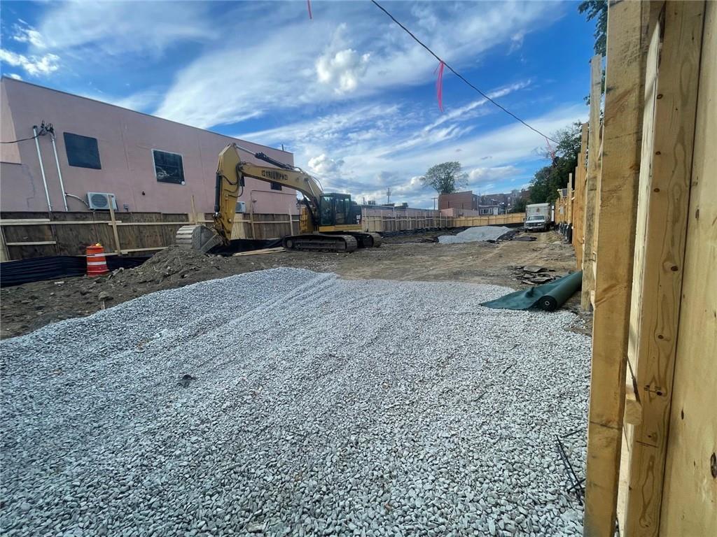 Commercial Sale White Plains Road  Bronx, NY 10473, MLS-H6332326-6