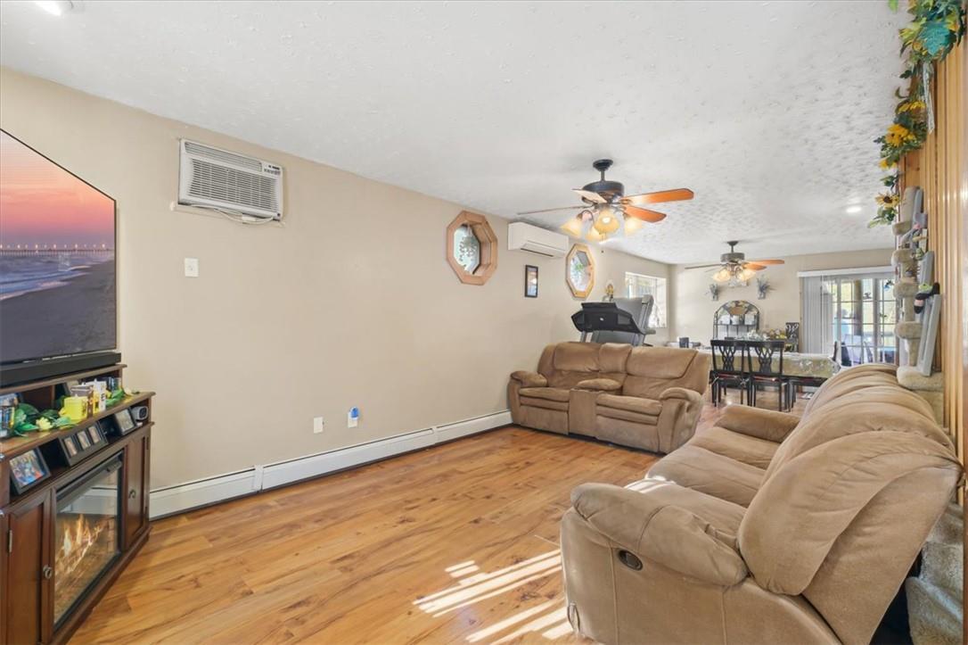 Single Family South  Ulster County, NY 12528, MLS-H6332336-4