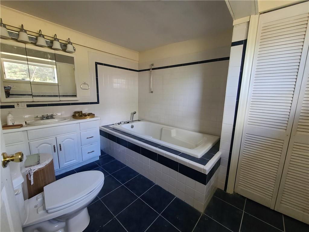 Single Family Yaun  Sullivan County, NY 12758, MLS-H6332401-20